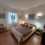 Holiday home Maison Familiale A Louer Dans Le Luberon Dauphin
