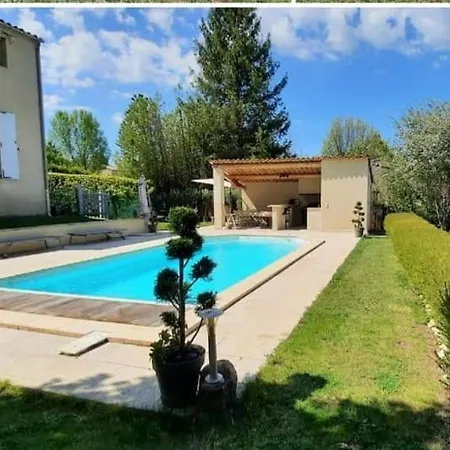 Maison Familiale A Louer Dans Le Luberon 펜션