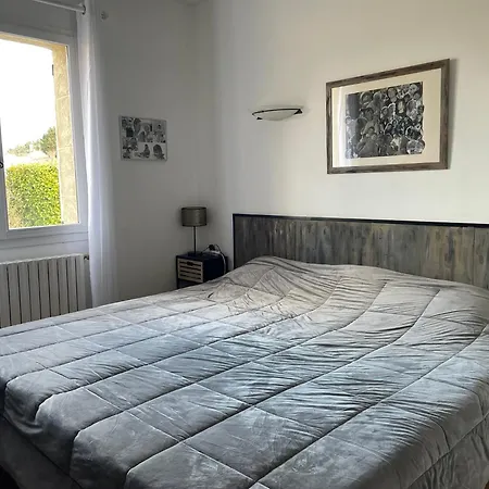 Holiday home Maison Familiale A Louer Dans Le Luberon