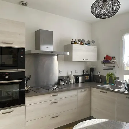 Maison Familiale A Louer Dans Le Luberon Dauphin