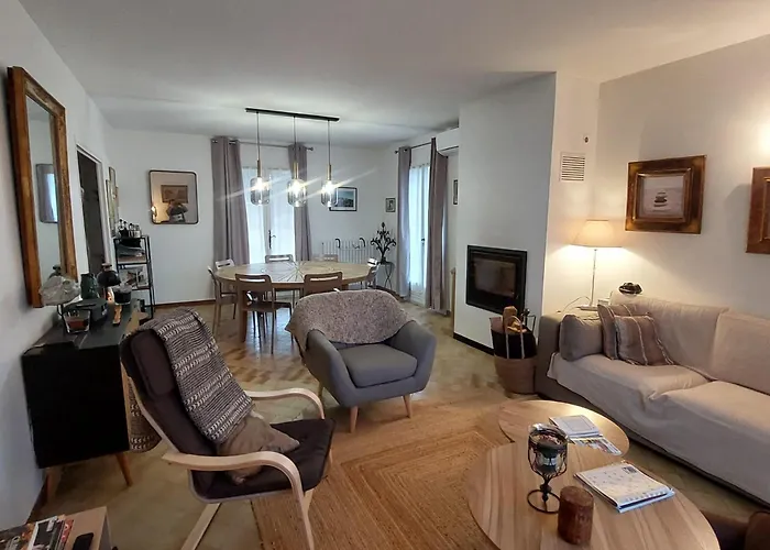 Maison Familiale A Louer Dans Le Luberon Dauphin